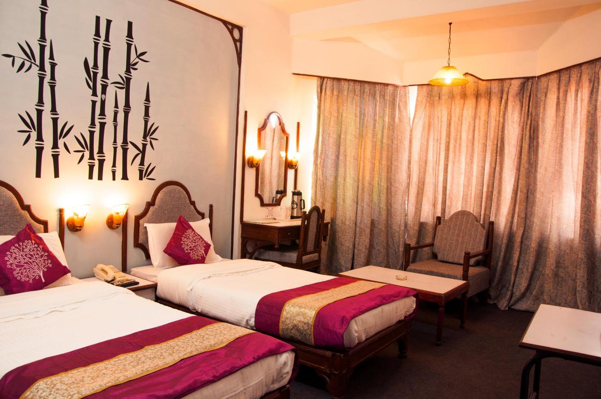 Hotel Gwalior Regency Exterior foto